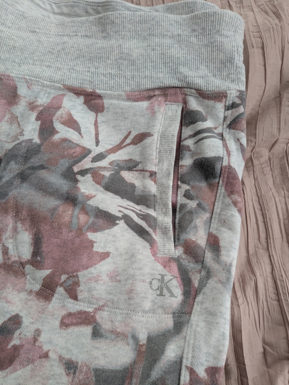 Calvin Klein Gray and Dusty Rose Floral Sweatpants - Picture 3 of 3
